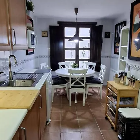 Charming Pyrenean House Hébergement de vacances