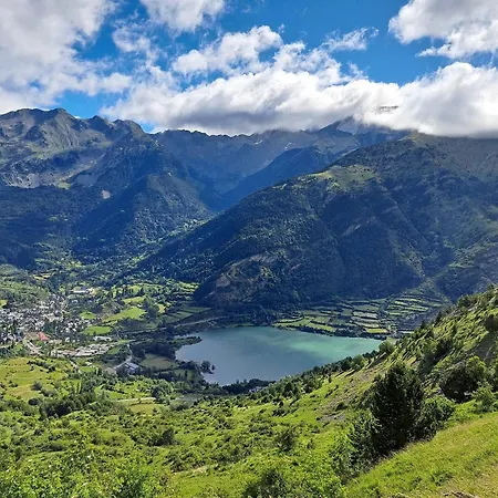 度假居 Charming Pyrenean House