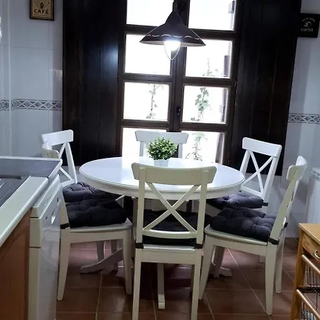 Charming Pyrenean House Holiday home Badaguas